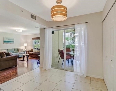 480 Bermuda Cove Way - Photo Thumbnail 8
