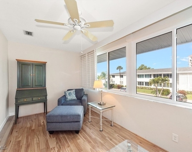 1065 Gulf Shore Boulevard N - Photo Thumbnail 16