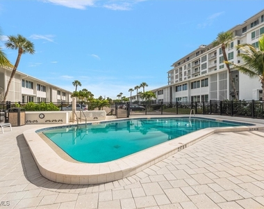 1065 Gulf Shore Boulevard N - Photo Thumbnail 27