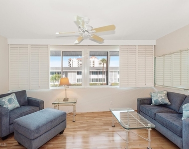 1065 Gulf Shore Boulevard N - Photo Thumbnail 7