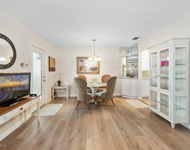 1065 Gulf Shore Boulevard N - Photo Thumbnail 2