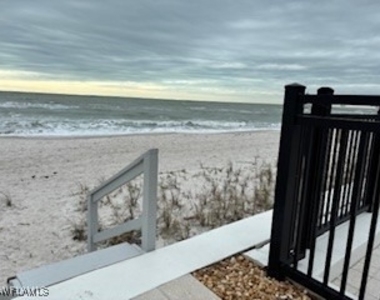 1065 Gulf Shore Boulevard N - Photo Thumbnail 30