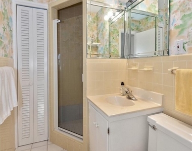 1065 Gulf Shore Boulevard N - Photo Thumbnail 20
