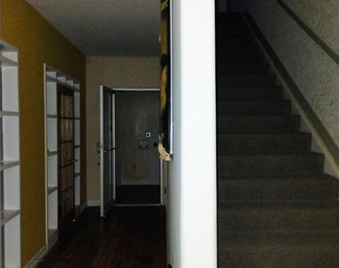 9788 Clarewood Drive - Photo Thumbnail 12