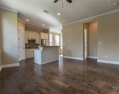 1424 Eddington Street - Photo Thumbnail 4