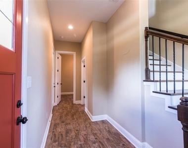 1424 Eddington Street - Photo Thumbnail 3