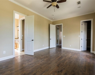 1424 Eddington Street - Photo Thumbnail 7