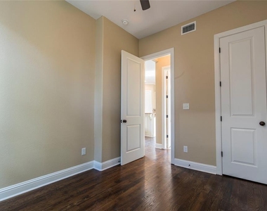 1424 Eddington Street - Photo Thumbnail 9
