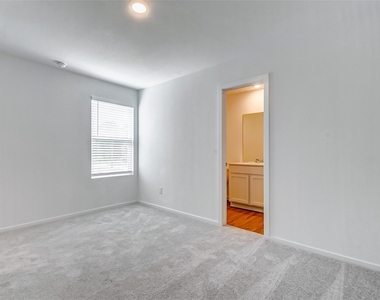 21535 Carosella Drive - Photo Thumbnail 19