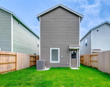 21535 Carosella Drive - Photo Thumbnail 23