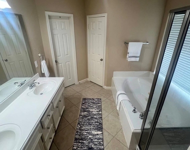 22119 Canyonwood Park - Photo Thumbnail 14