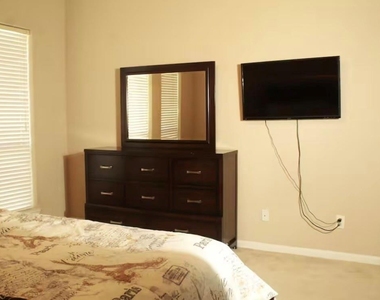 22119 Canyonwood Park - Photo Thumbnail 10