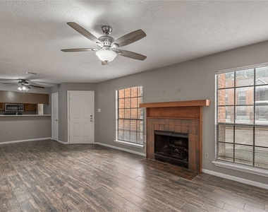 2402 Sycamore Avenue - Photo Thumbnail 4
