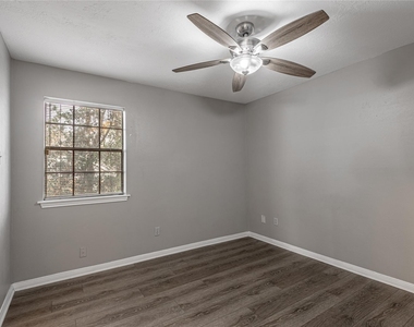 2402 Sycamore Avenue - Photo Thumbnail 15