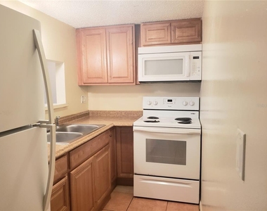 7100 Waterside Drive - Photo Thumbnail 5