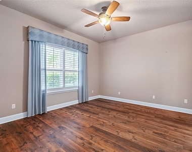 829 Pinewood Drive - Photo Thumbnail 19