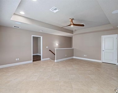 829 Pinewood Drive - Photo Thumbnail 31