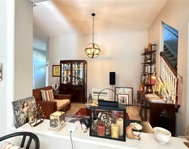 10703 Banfield Drive - Photo Thumbnail 2