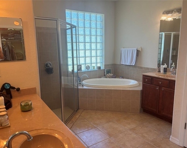 10703 Banfield Drive - Photo Thumbnail 16
