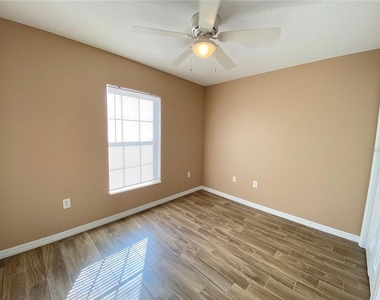 38647 Rose Ln - Photo Thumbnail 5