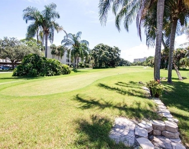 2615 Cove Cay Drive - Photo Thumbnail 26
