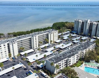 2615 Cove Cay Drive - Photo Thumbnail 22
