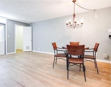 2615 Cove Cay Drive - Photo Thumbnail 5
