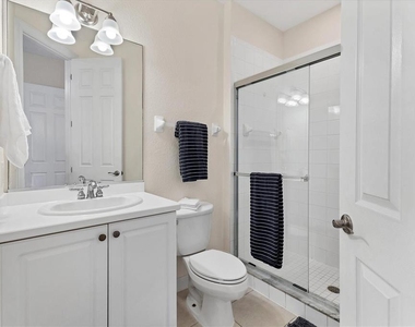5425 46th Court W - Photo Thumbnail 18