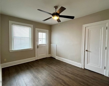 2123 Shady Ave - Photo Thumbnail 5