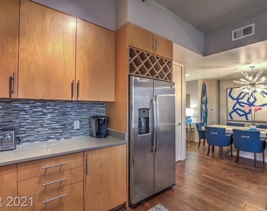 353 E Bonneville Avenue - Photo Thumbnail 10