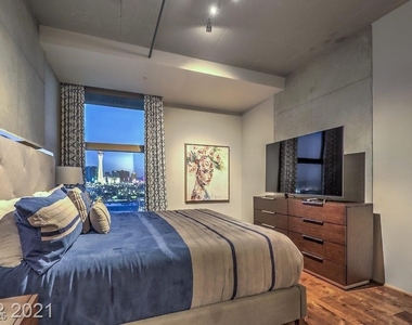 353 E Bonneville Avenue - Photo Thumbnail 16