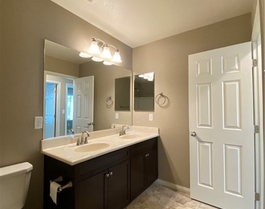 3952 Zodiacal Light Street - Photo Thumbnail 32