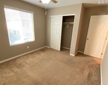 3952 Zodiacal Light Street - Photo Thumbnail 28
