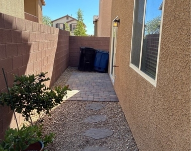 3952 Zodiacal Light Street - Photo Thumbnail 8