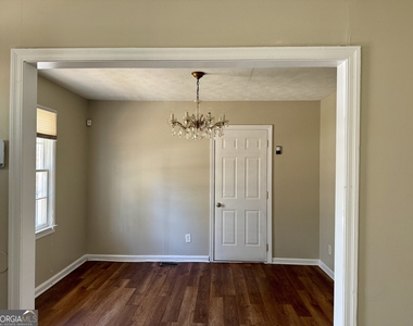 2913 Horse Shoe Drive - Photo Thumbnail 6