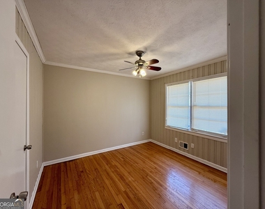 2913 Horse Shoe Drive - Photo Thumbnail 15