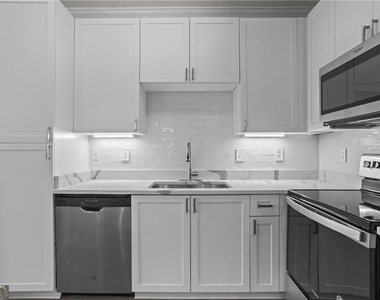 401 16th Street Nw - Photo Thumbnail 3