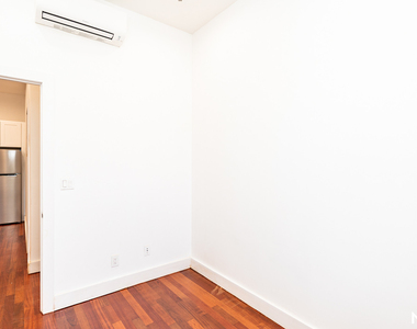 276 Boerum Street - Photo Thumbnail 3