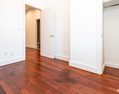 276 Boerum Street - Photo Thumbnail 17