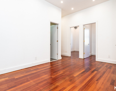 276 Boerum Street - Photo Thumbnail 10