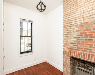 276 Boerum Street - Photo Thumbnail 5