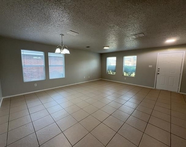 3952 Golden Horn Lane - Photo Thumbnail 1