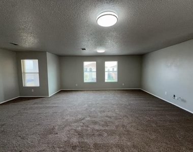 3952 Golden Horn Lane - Photo Thumbnail 23