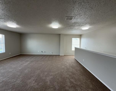 3952 Golden Horn Lane - Photo Thumbnail 21