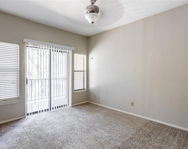 400 E Pearl - Photo Thumbnail 17