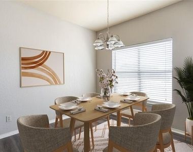 400 E Pearl - Photo Thumbnail 11