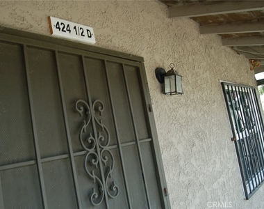 422 W Palm Street - Photo Thumbnail 2
