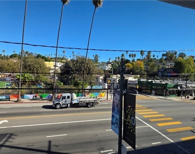 3408 W Sunset Blvd. - Photo Thumbnail 14