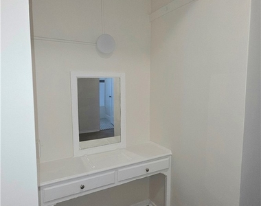 3408 W Sunset Blvd. - Photo Thumbnail 8