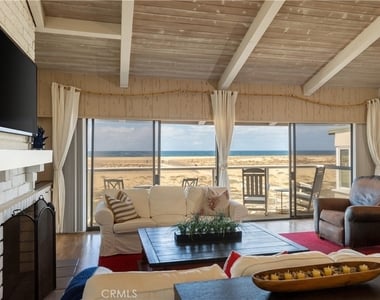 1303 E Balboa Boulevard - Photo Thumbnail 3